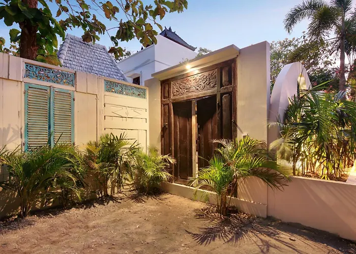 Villa Melasti Wooden House Private Pool & Part Time Staff