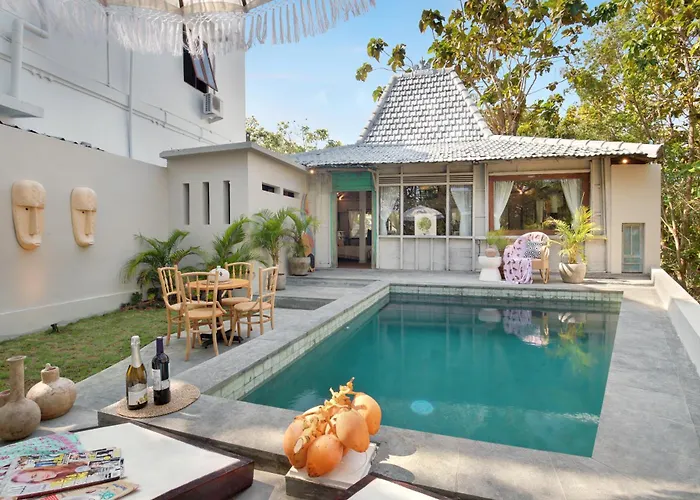 Melasti Wooden House Private Pool & Part Time Staff