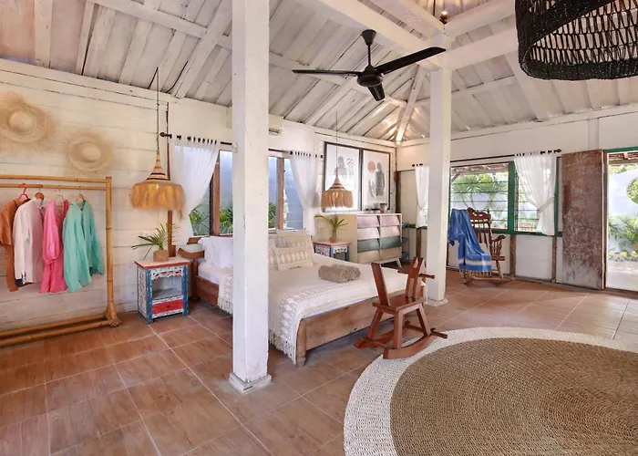 Villa Melasti Wooden House Private Pool & Part Time Staff Uluwatu (Bali)